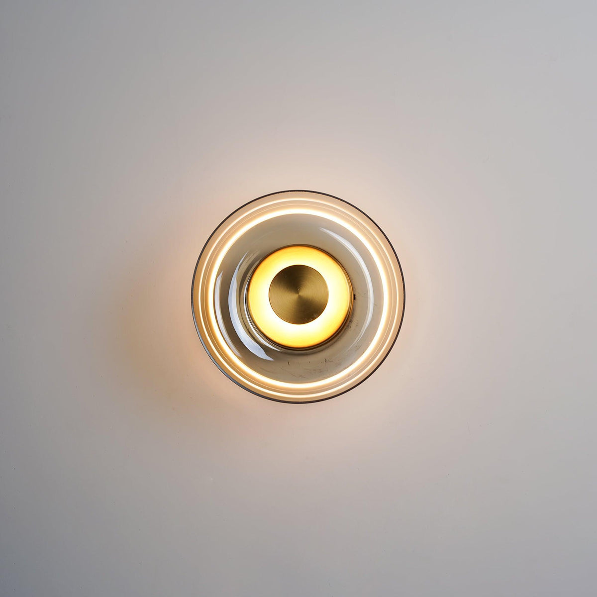 eclipse-halo-wall-lamp