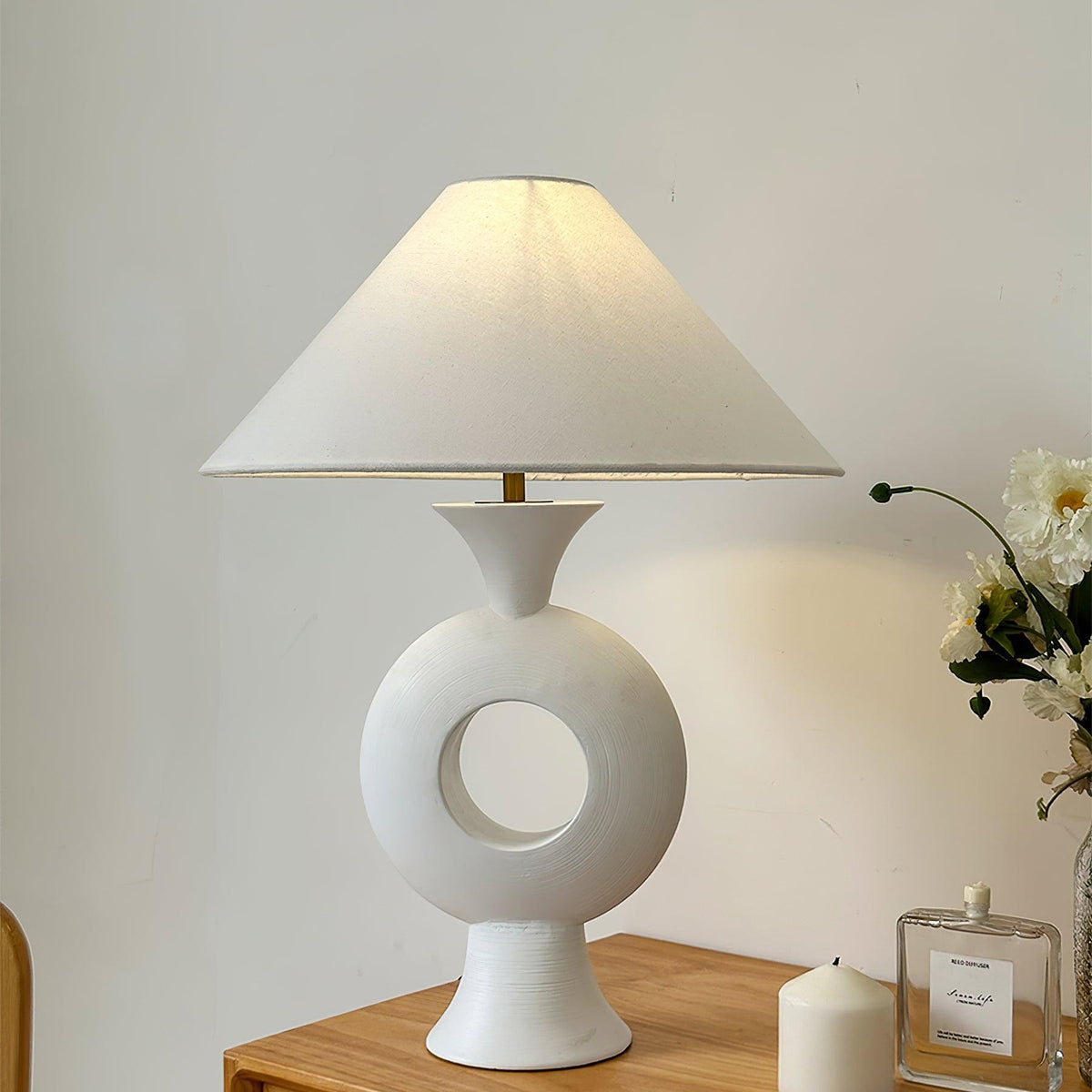 eclipse-table-lamp
