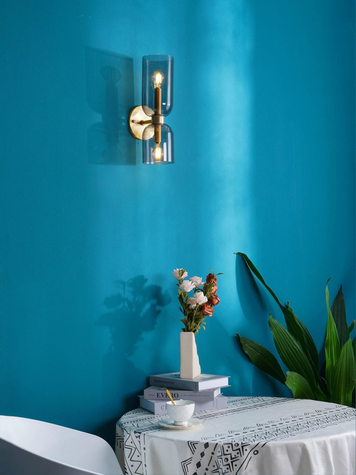 edie-wall-lamp