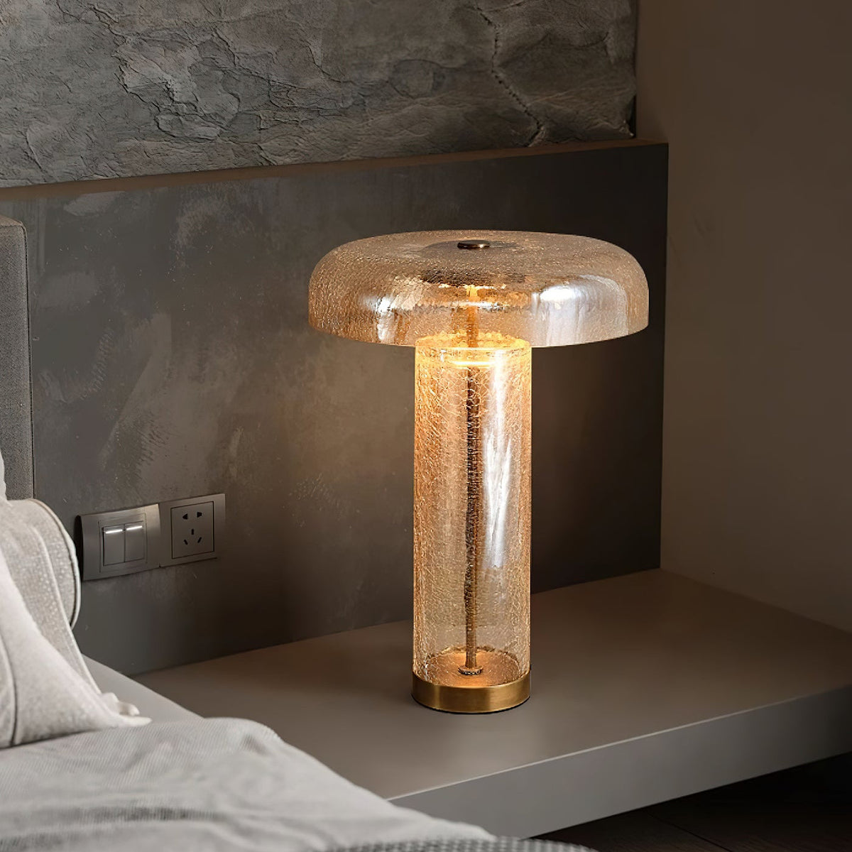 eira-crackle-table-lamp