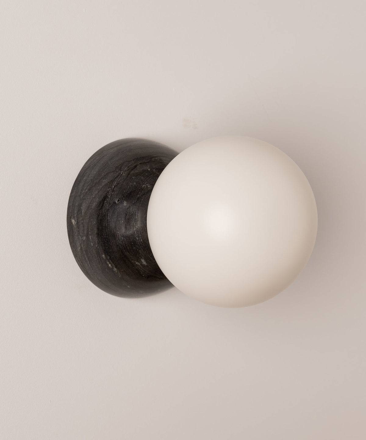 eklipso-wall-lamp