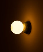 eklipso-wall-lamp