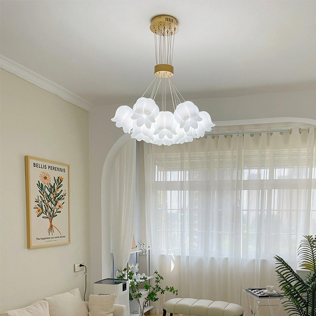 Floral Petal Pendant Light – Modern Gold Designer Hanging Lamp for Dining Room & Bedroom