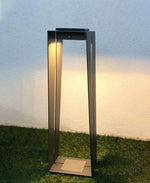 Elira Solar Bollard Light – Modern Outdoor Path Lighting in Matte Black