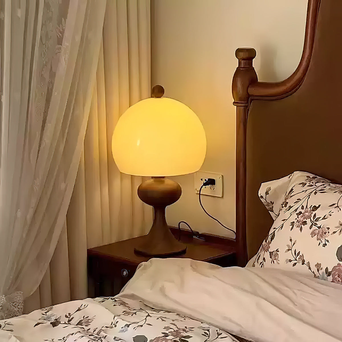 elowen-table-lamp