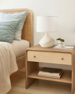 ember-vase-table-lamp
