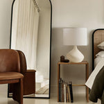 ember-vase-table-lamp