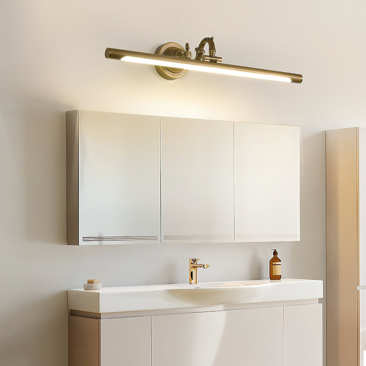 emery-picture-wall-lamp
