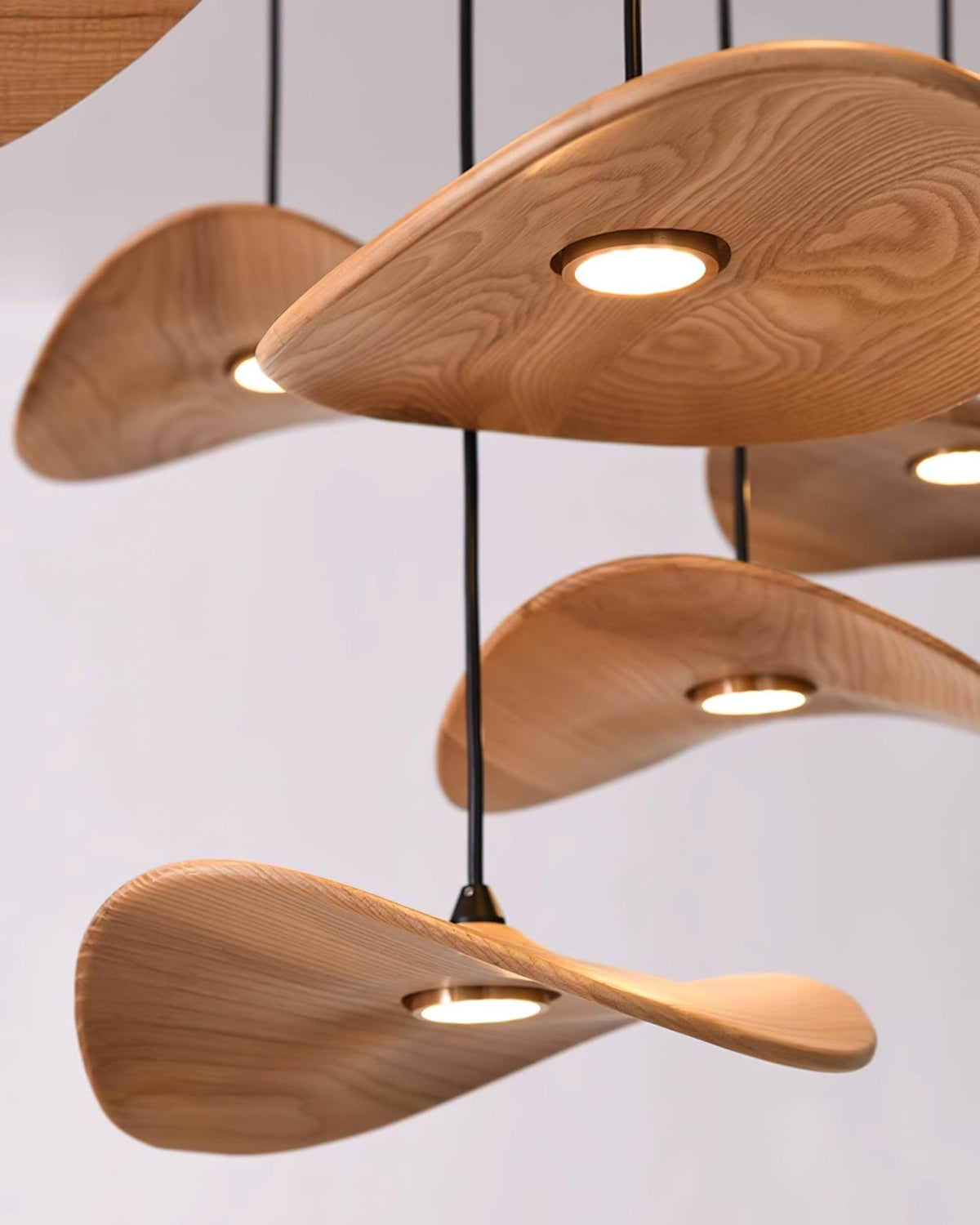 empty-leaf-chandelier