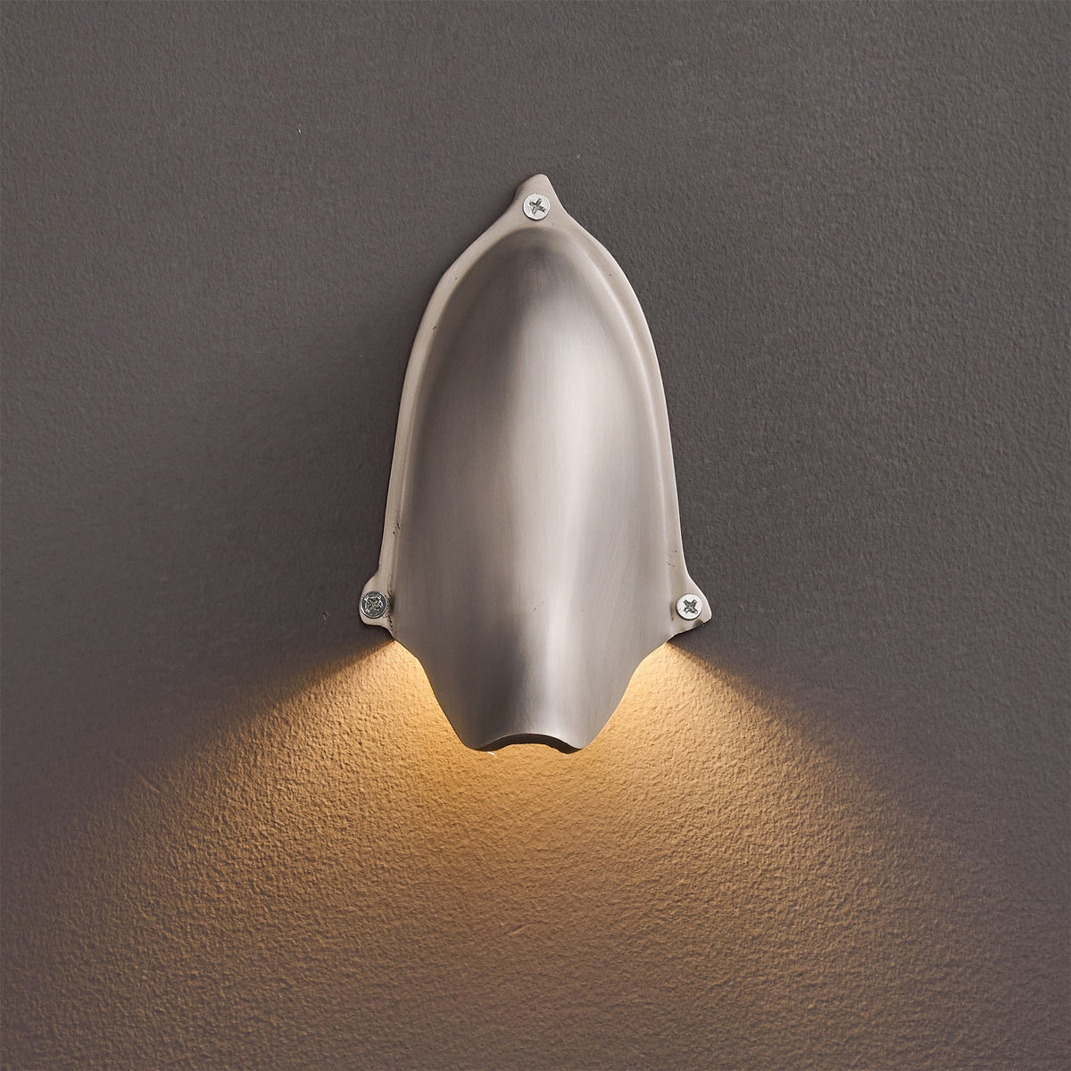 enoki-wall-lamp
