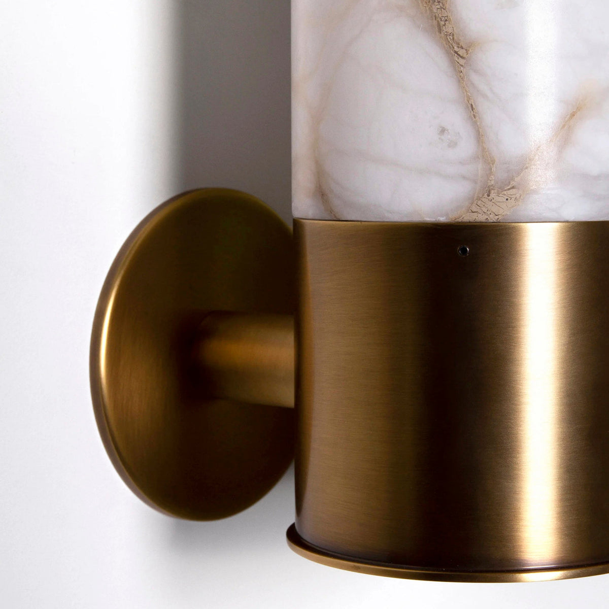 erato-wall-lamp