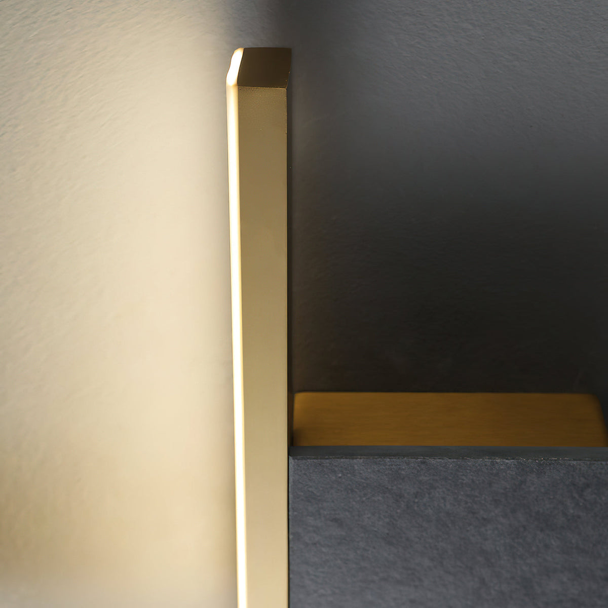essence-almost-wall-lamp