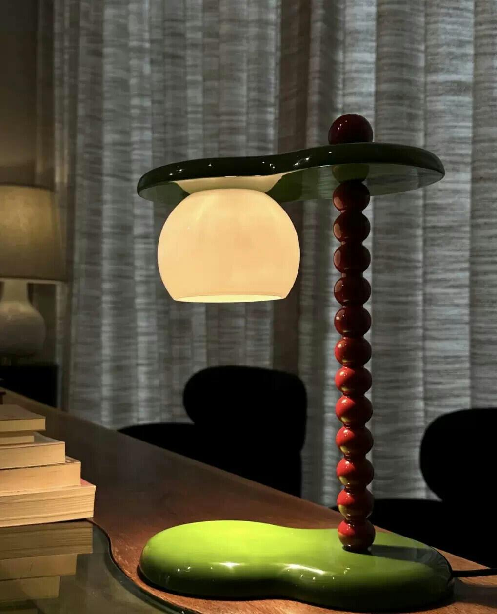 everalda-table-lamp