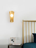 evie-wall-lamp