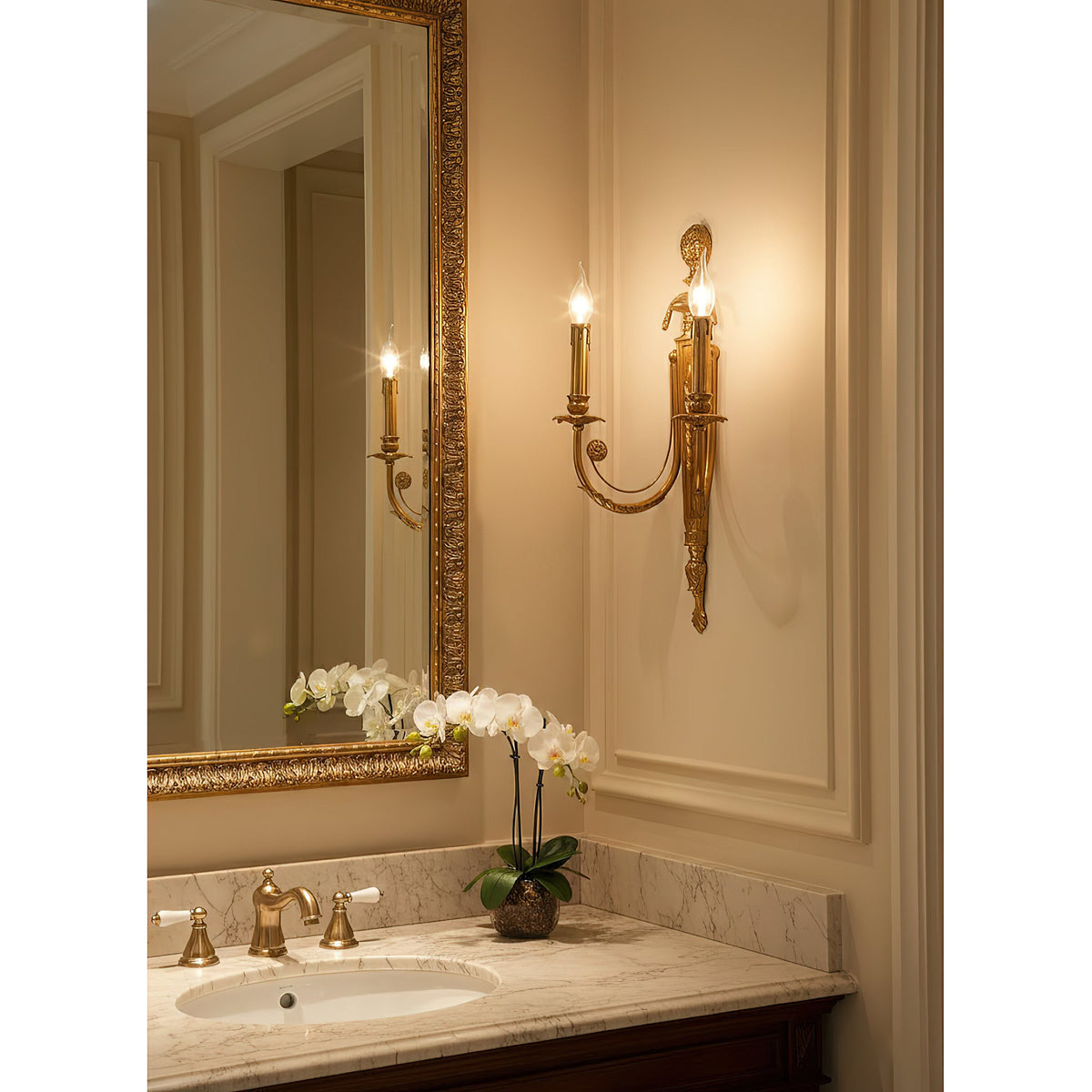 fabienne-wall-lamp