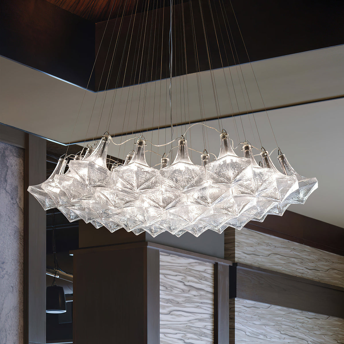 facet-sculpture-cluster-pendant-light
