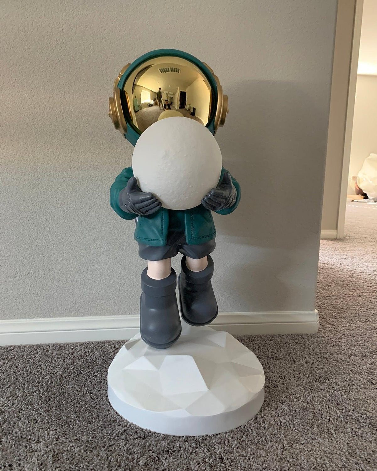 Fantasy Astronaut Built In Battery Floor Light