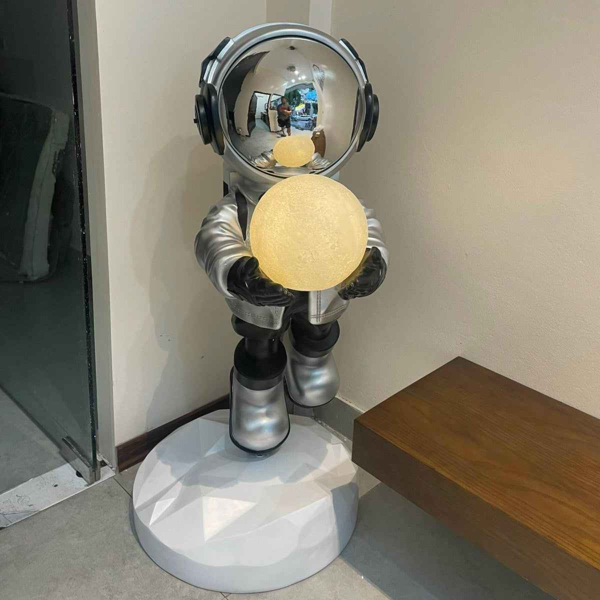 Fantasy Astronaut Built In Battery Floor Light