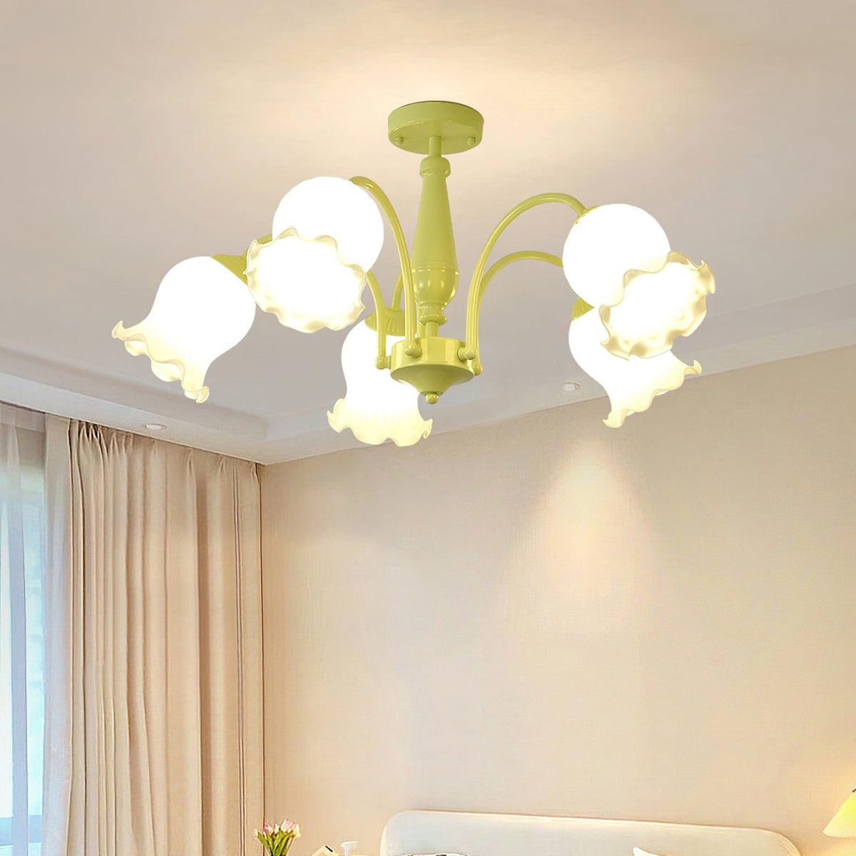 fantasy-lily-chandelier