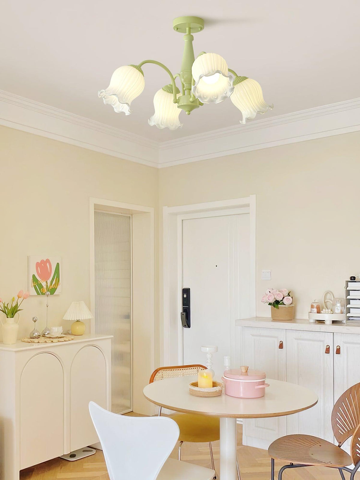 fantasy-lily-chandelier