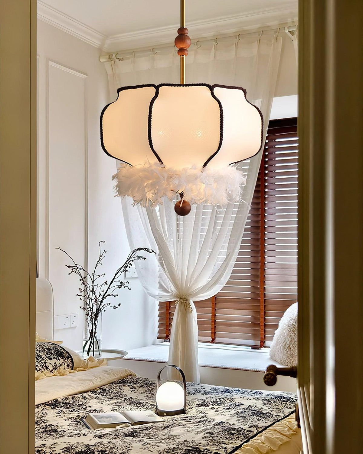 feathered-lantern-pendant-light