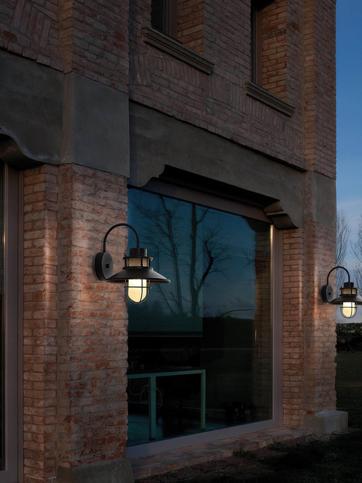 Felix Outdoor Wall Light – IP65 Waterproof Architectural Sconce