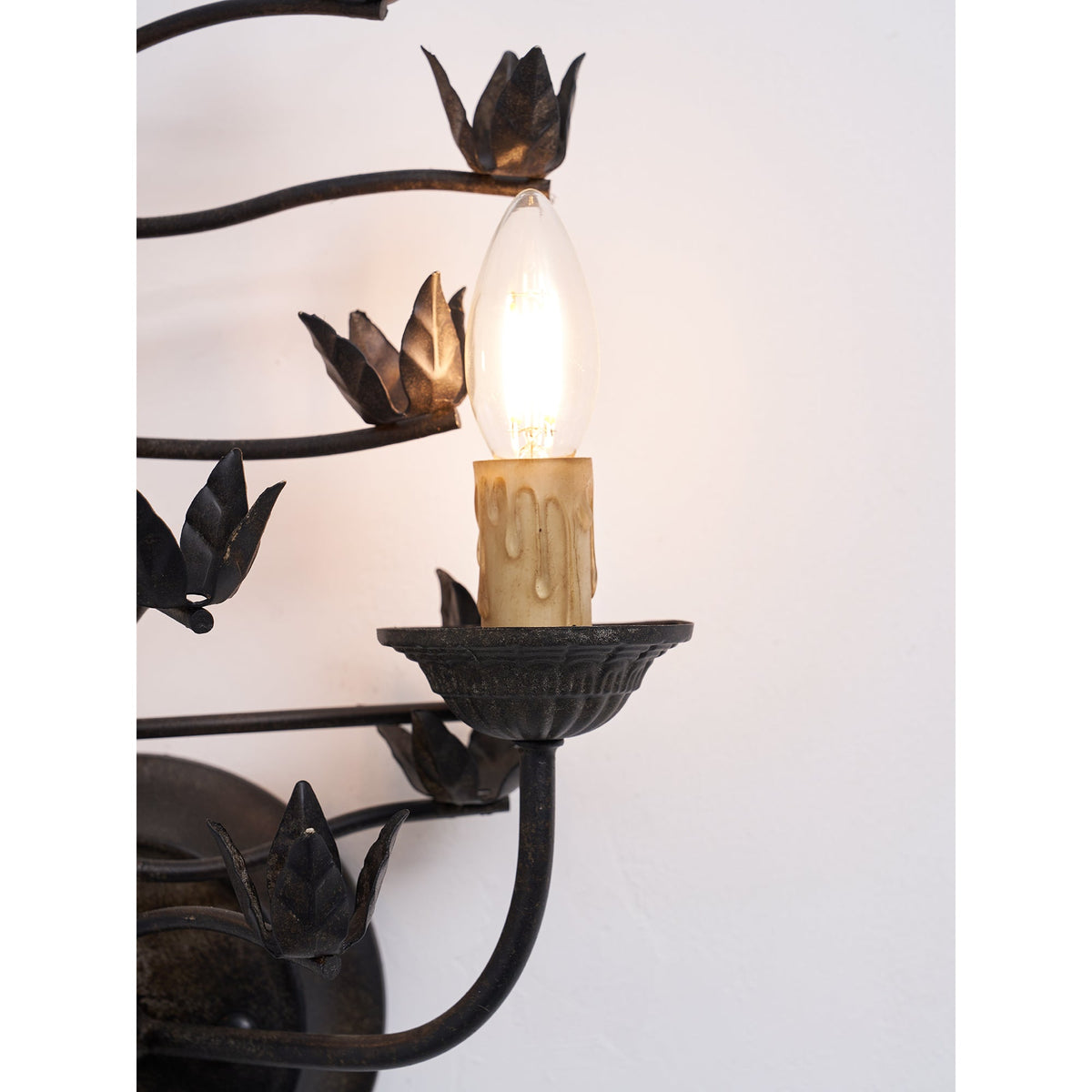 ferroarte-branch-wall-lamp