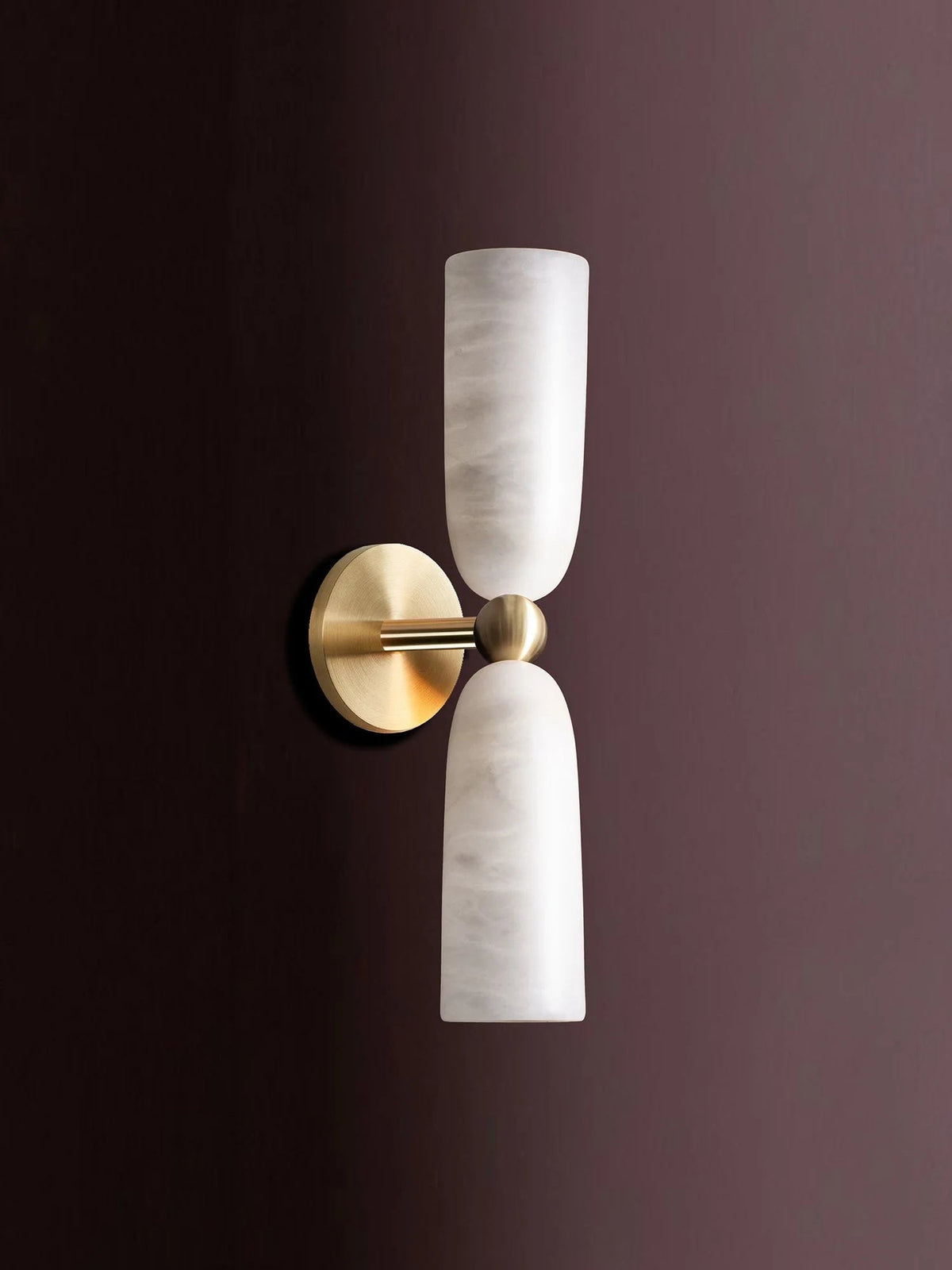 figure-wall-lamp