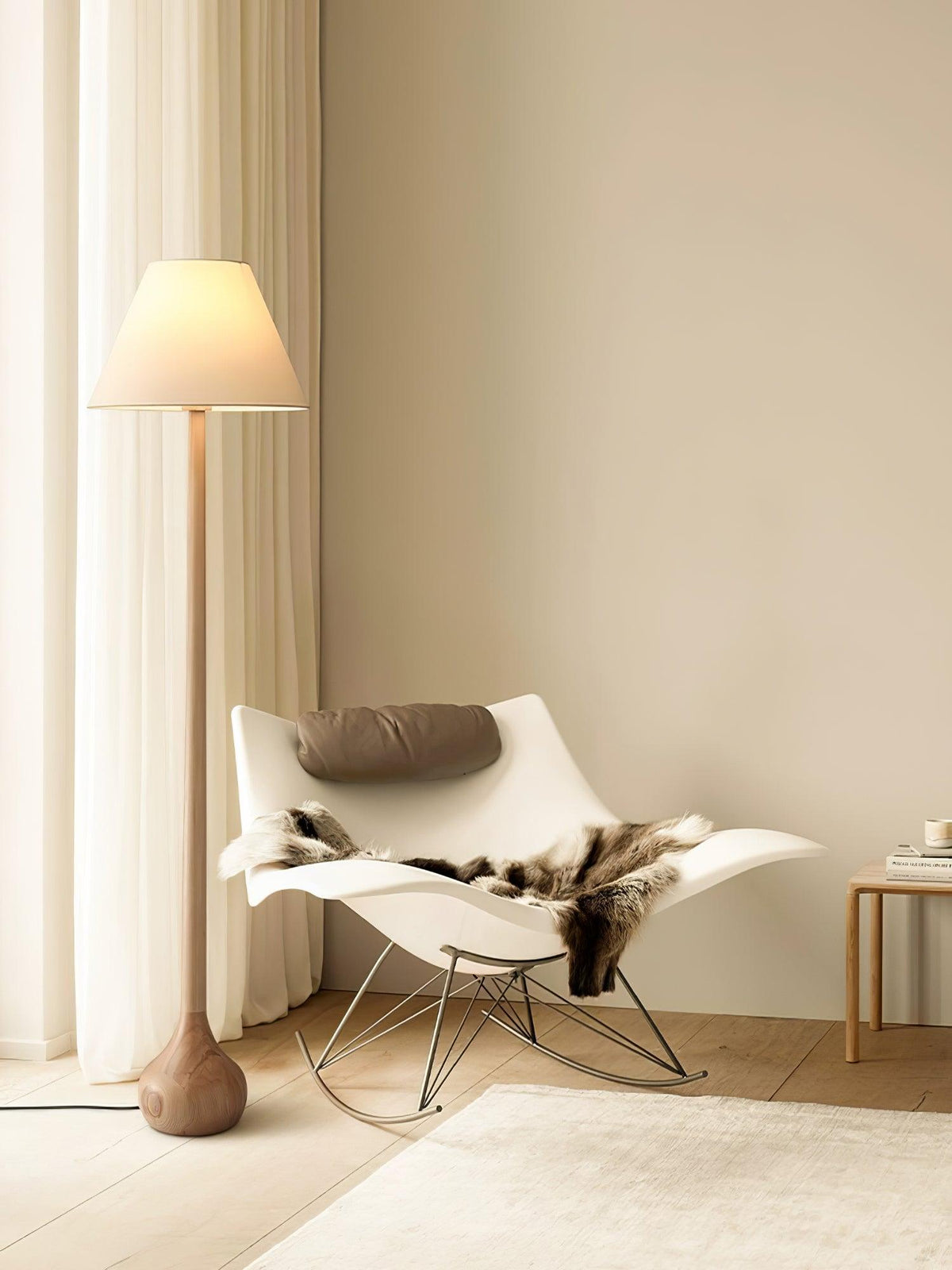 final-strike-floor-lamp
