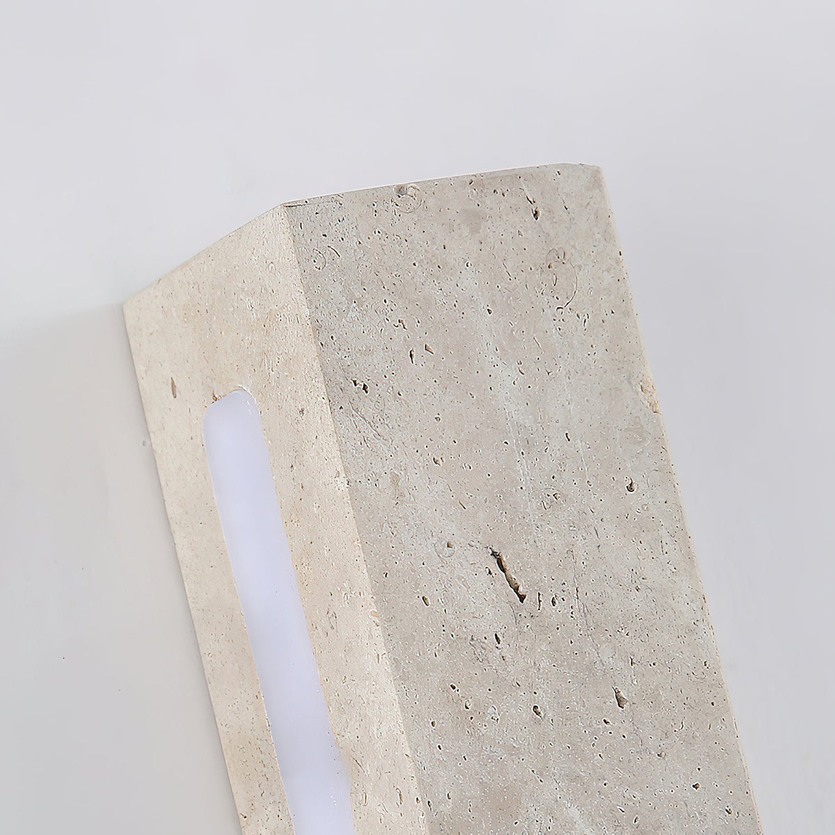 fini-wall-lamp