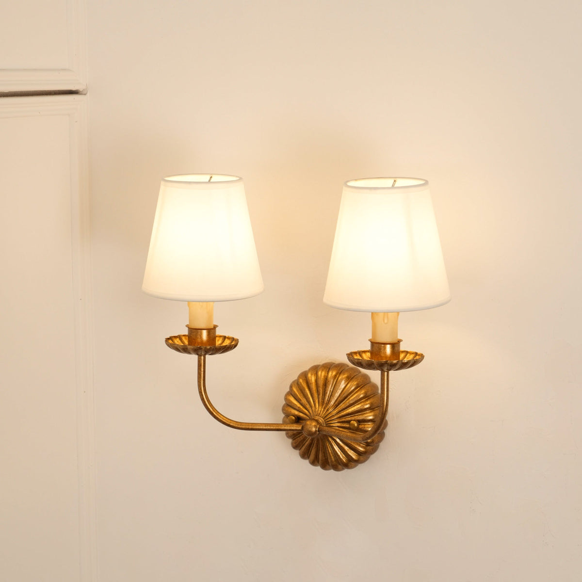 catina-wall-lamp
