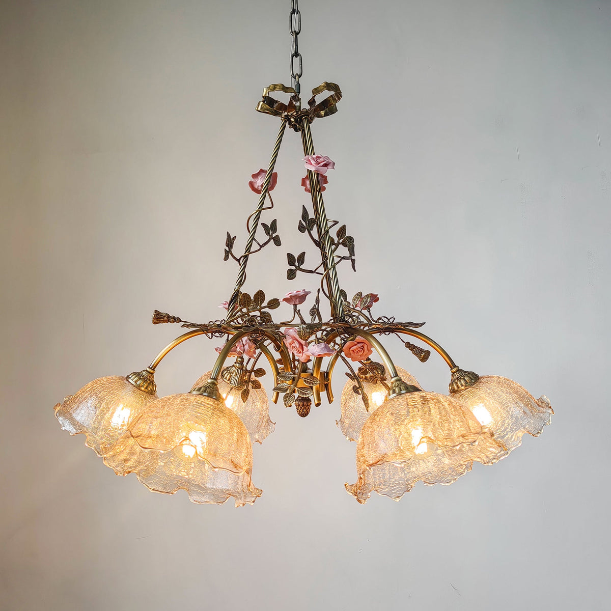 flora-blossom-chandelier