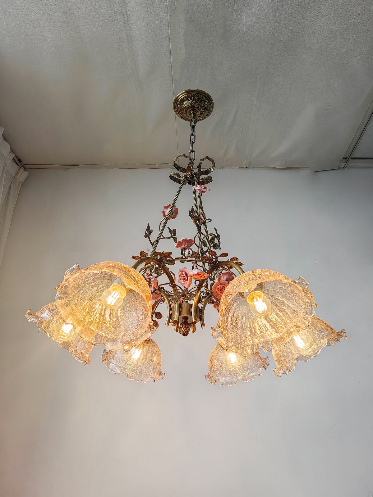 flora-blossom-chandelier