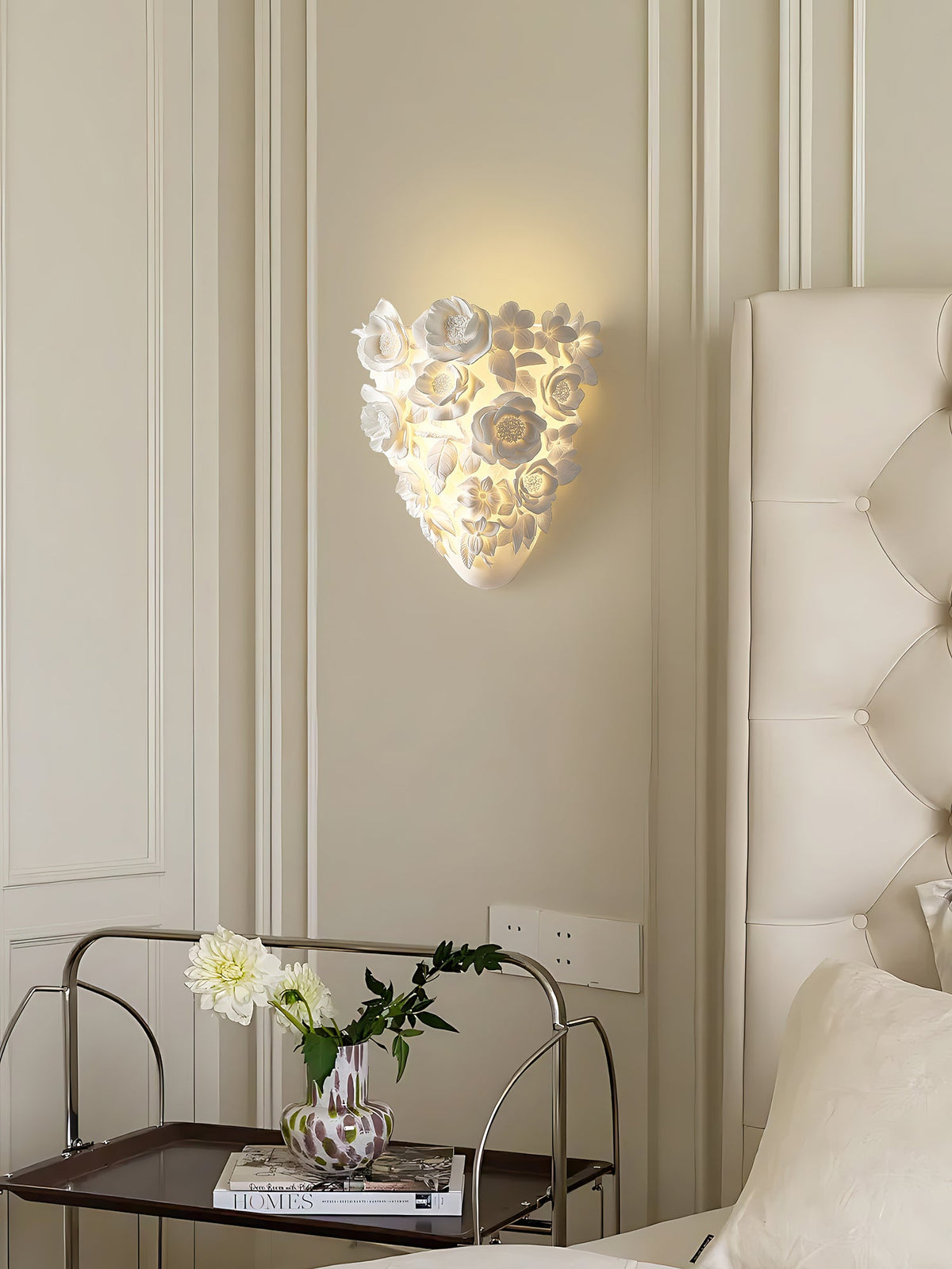Floranza Ceramic Wall Sconce with Floral Relief – Modern LED Wall Light