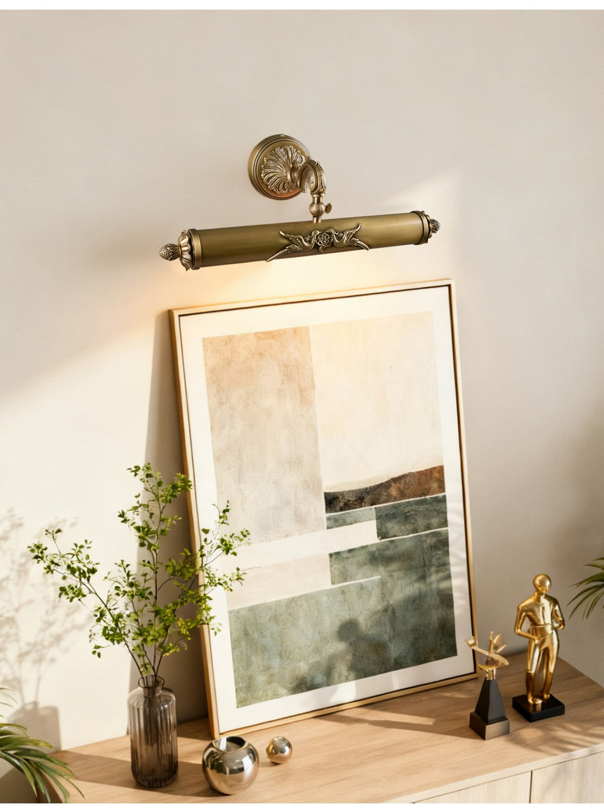 Florence Brass Wall Sconce – Vintage Luxury Lighting for Refined Interiors