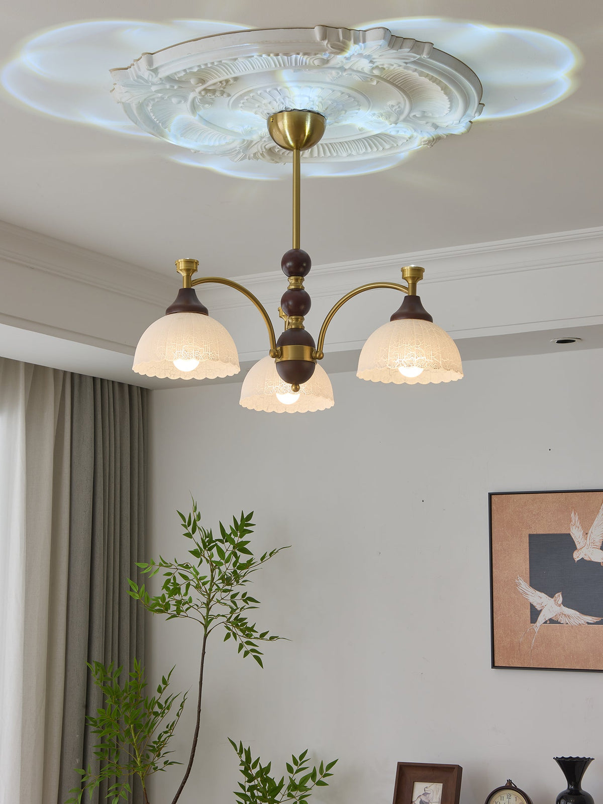 Florentia Modern Wood & Glass Chandelier for Dining Room and Foyer
