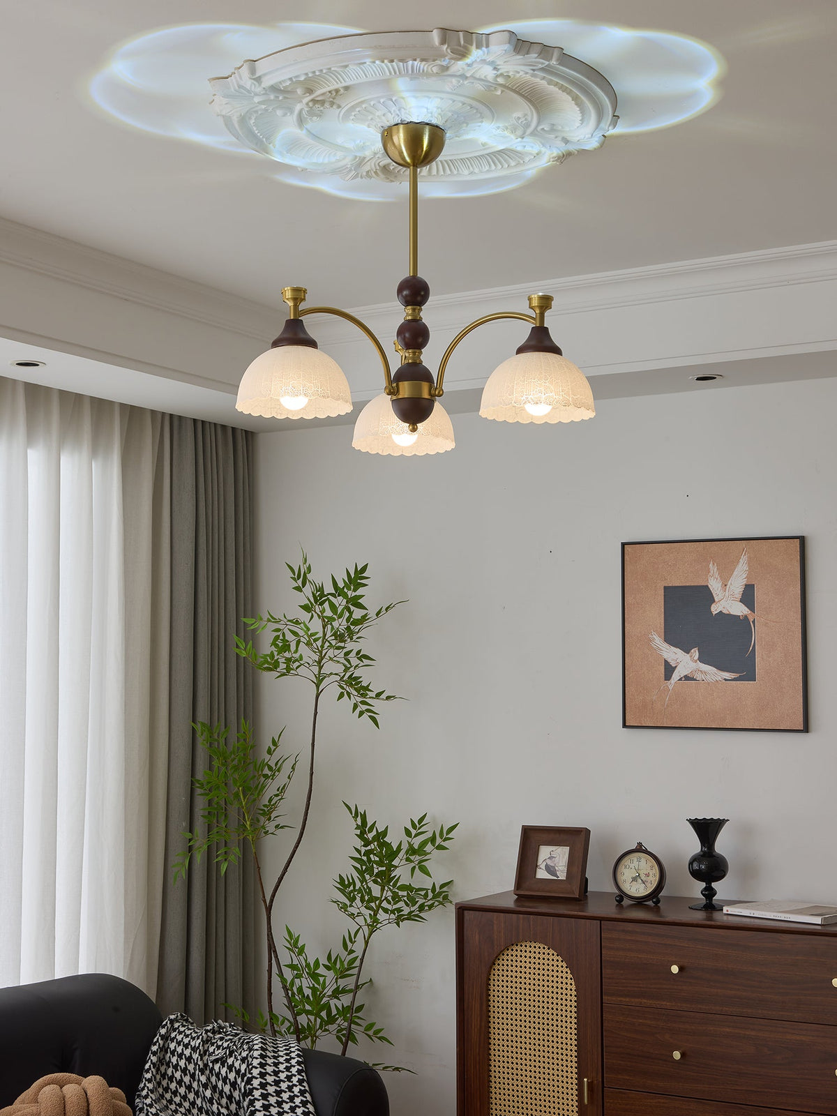 Florentia Modern Wood & Glass Chandelier for Dining Room and Foyer