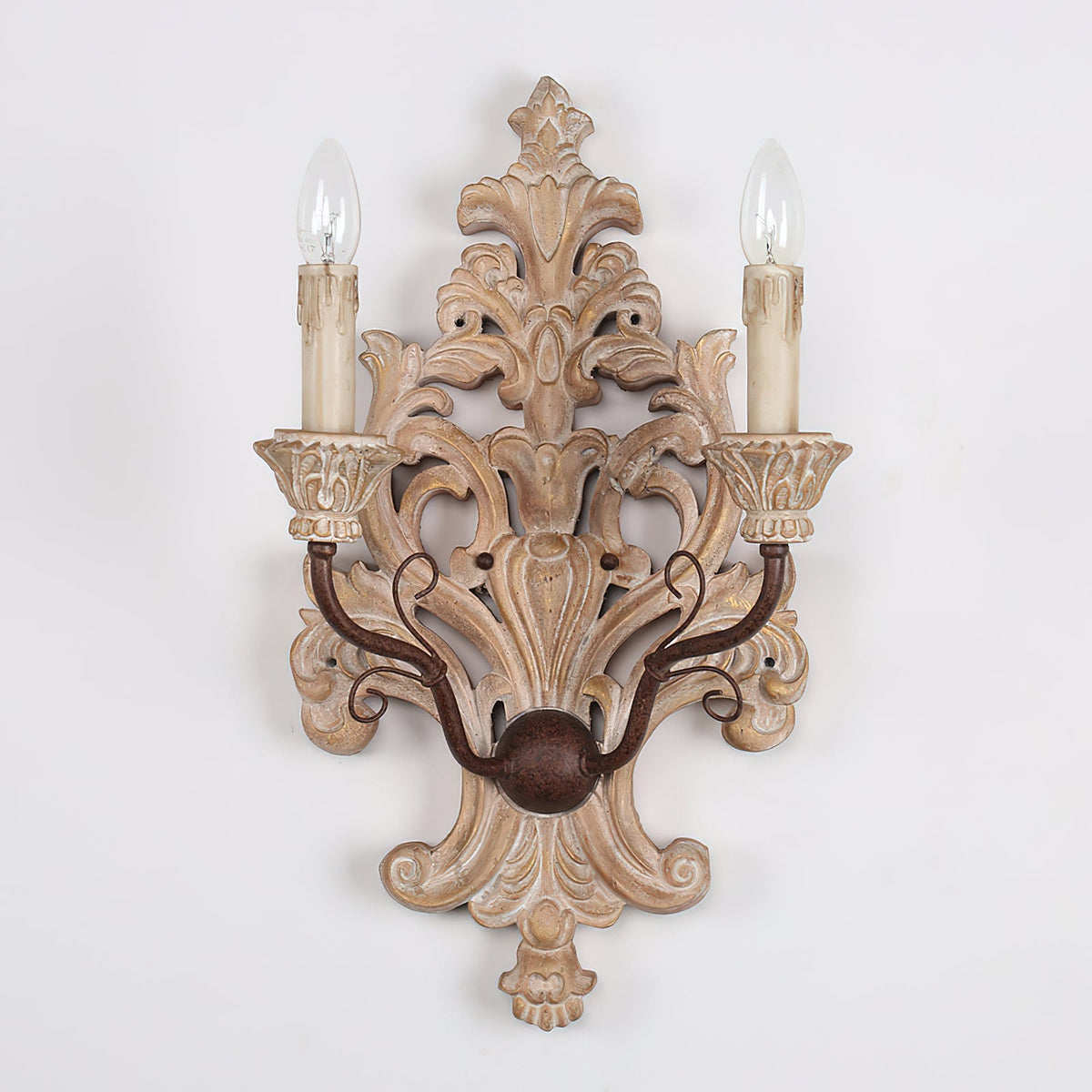 florentine-wood-wall-lamp
