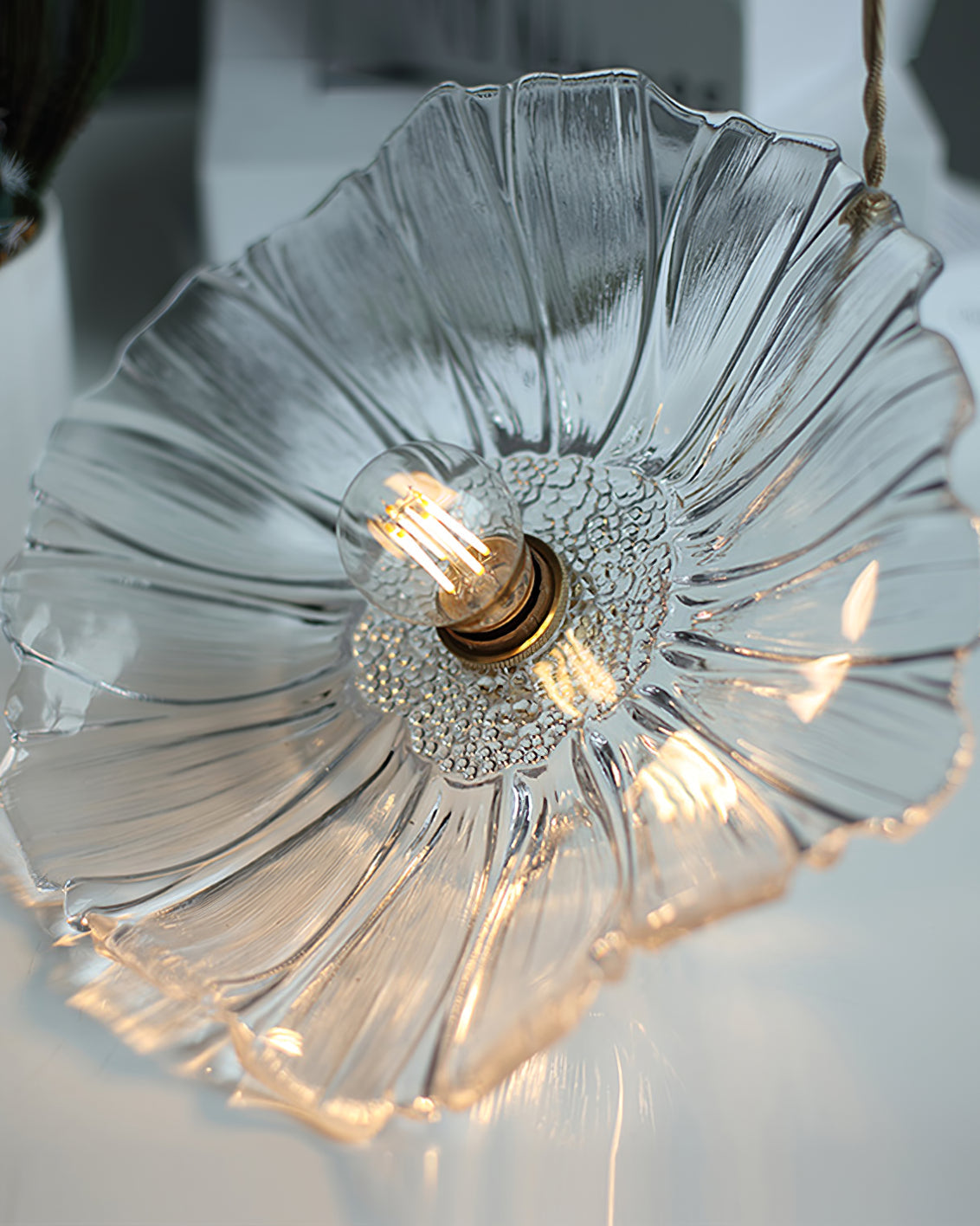 flower-glass-pendant-lamp