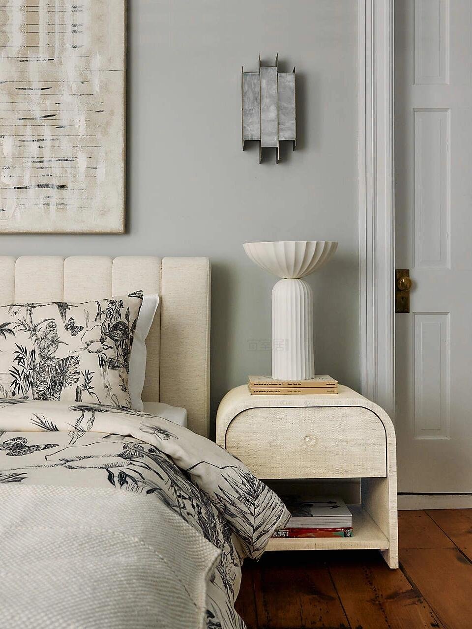 Folded Alabaster Panel Sconce — Modern Wall Light with Natural Stone
