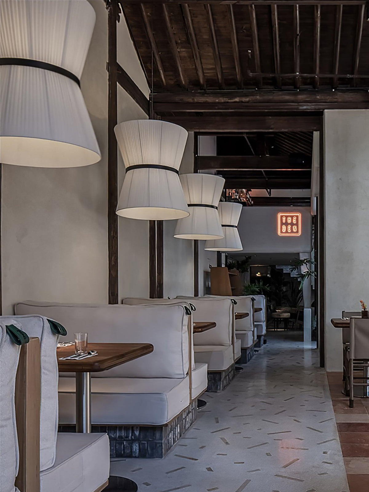 folie-pendant-light