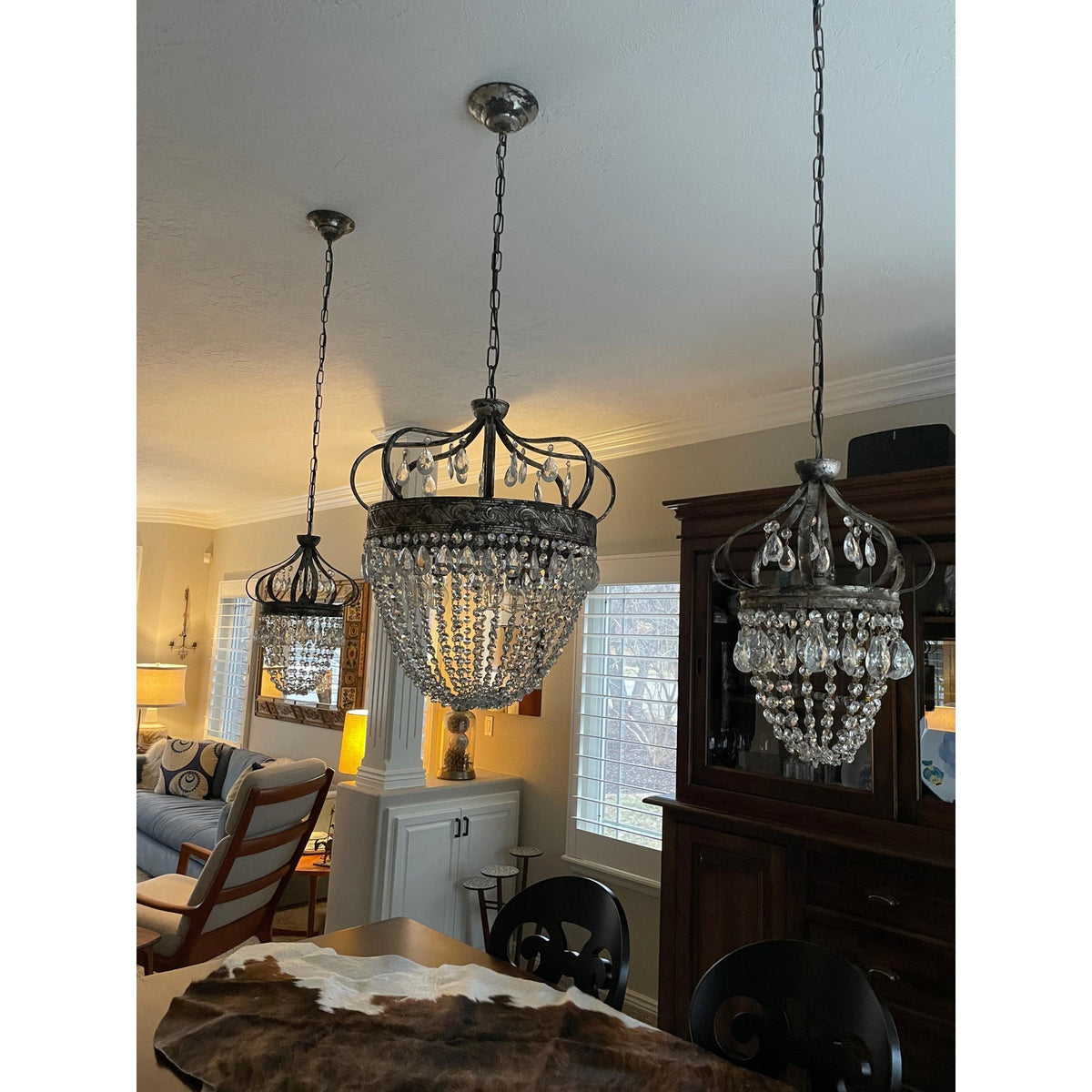 abella-tear-drop-chandelier