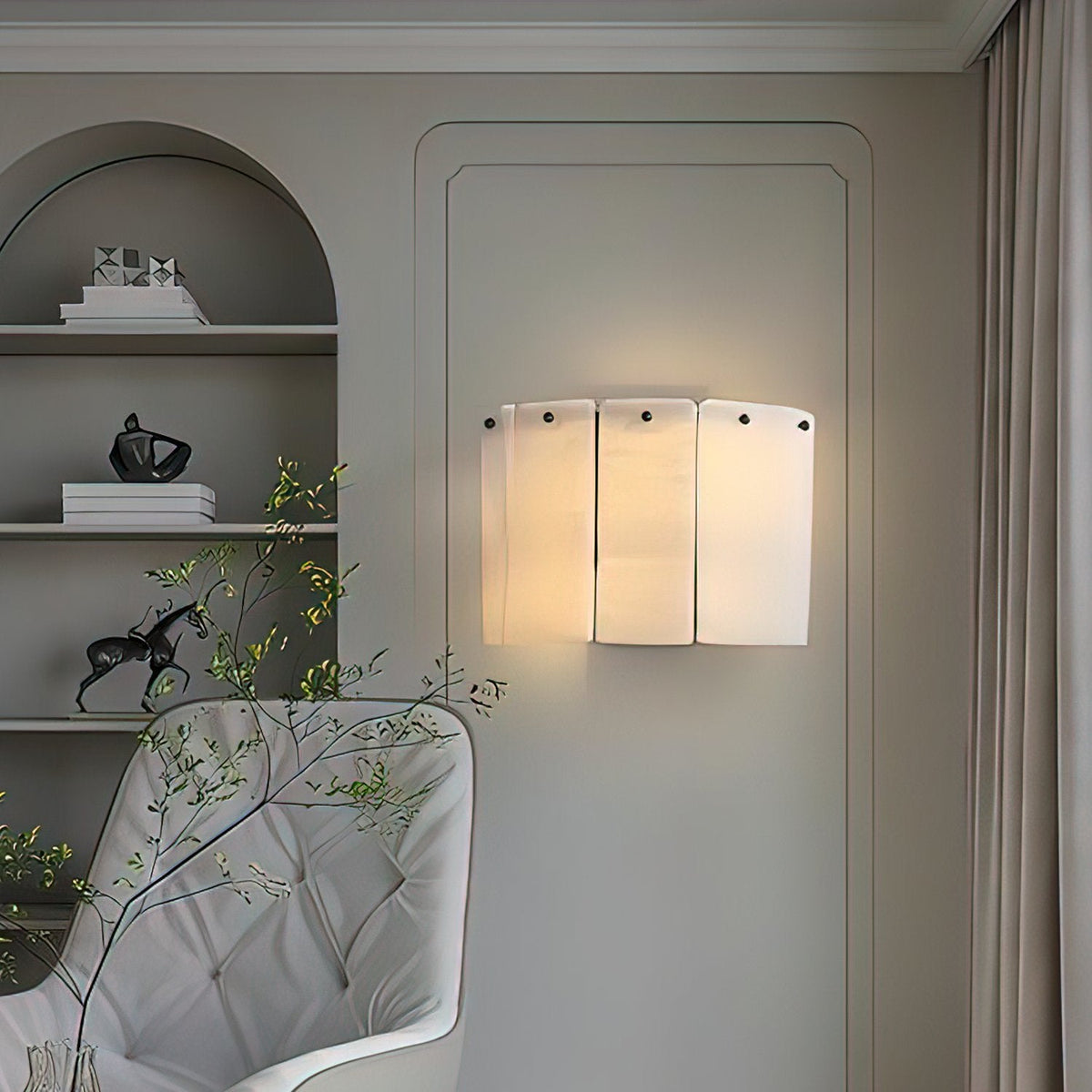 Fractured Alabaster Wall Sconce in Black and Brushed Copper