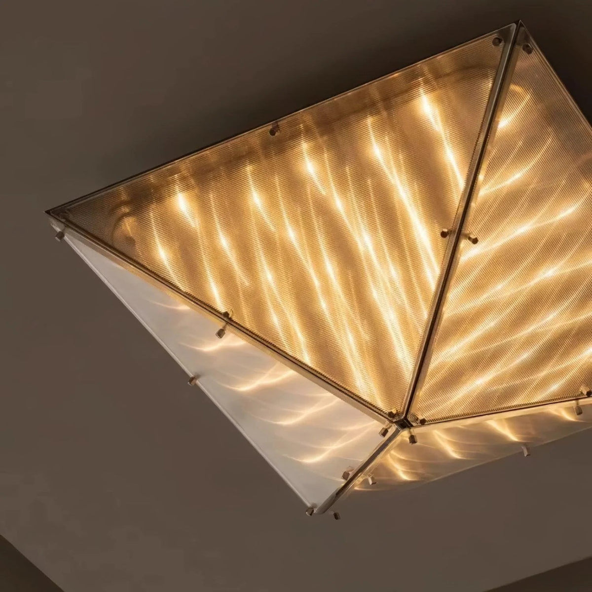 fragment-celing-lamp