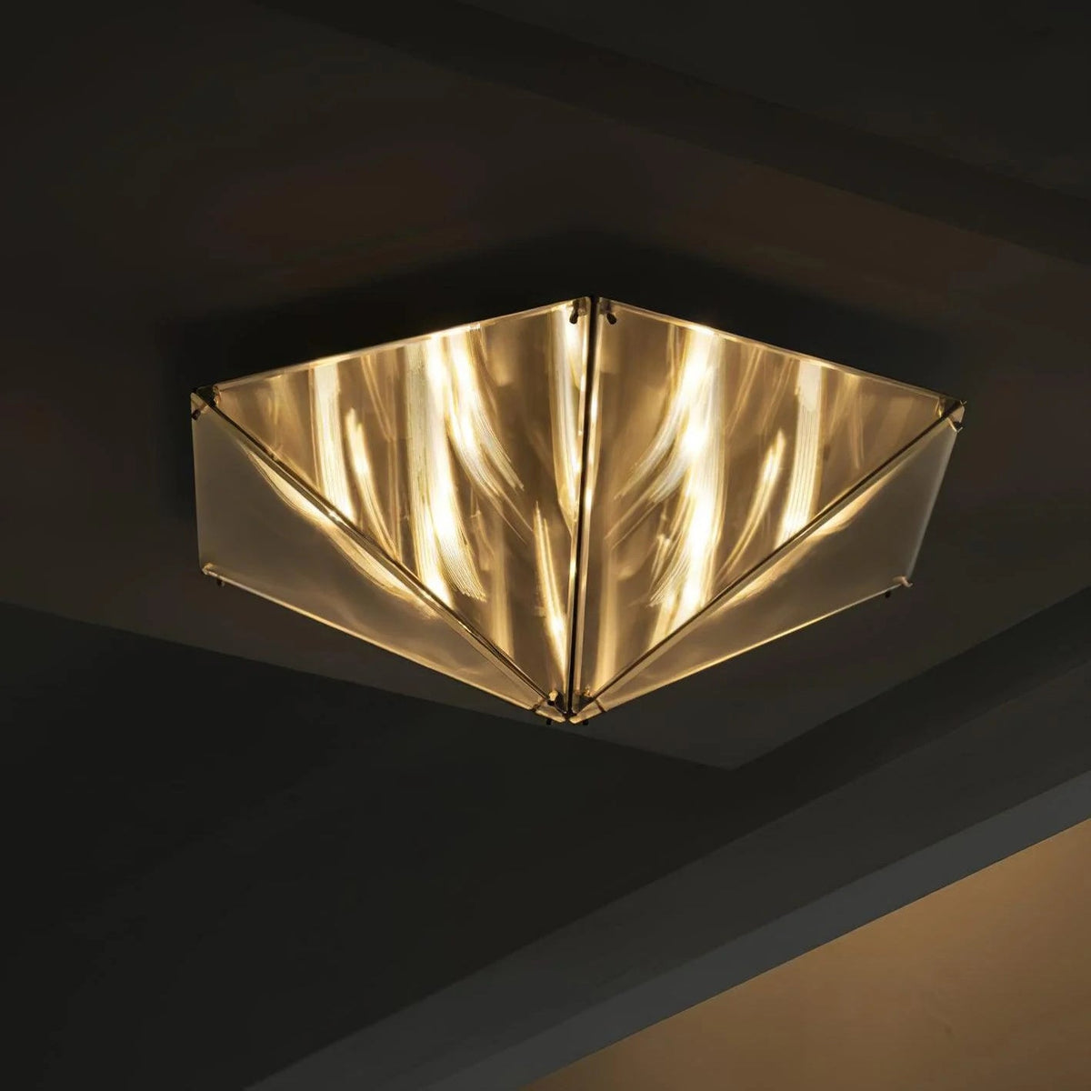 fragment-celing-lamp