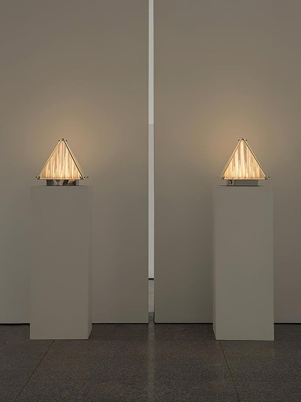 fragment-table-lamp