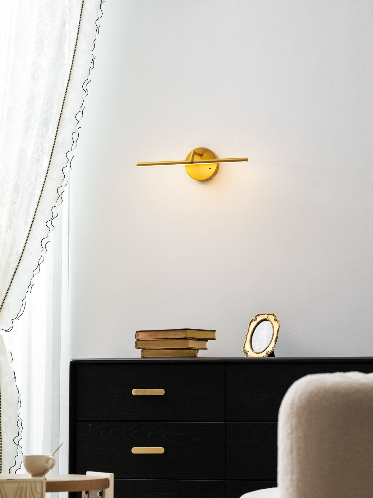 Galleria Slim Rechargeable LED Wall Sconce – Cordless, Dimmable