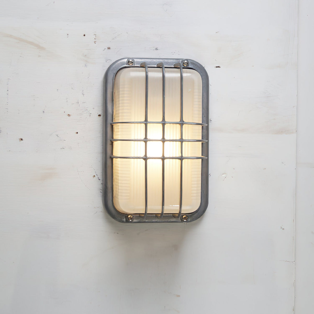 garden-trading-chatham-outdoor-sconce