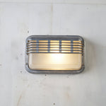 garden-trading-chatham-outdoor-sconce