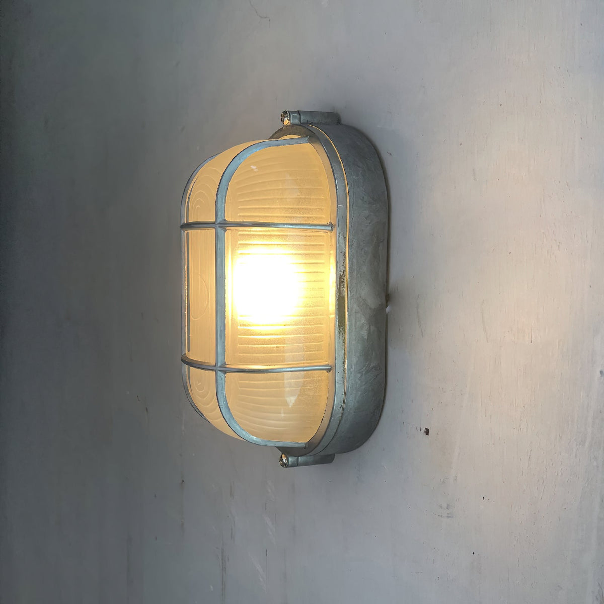 garden-trading-chatham-outdoor-sconce